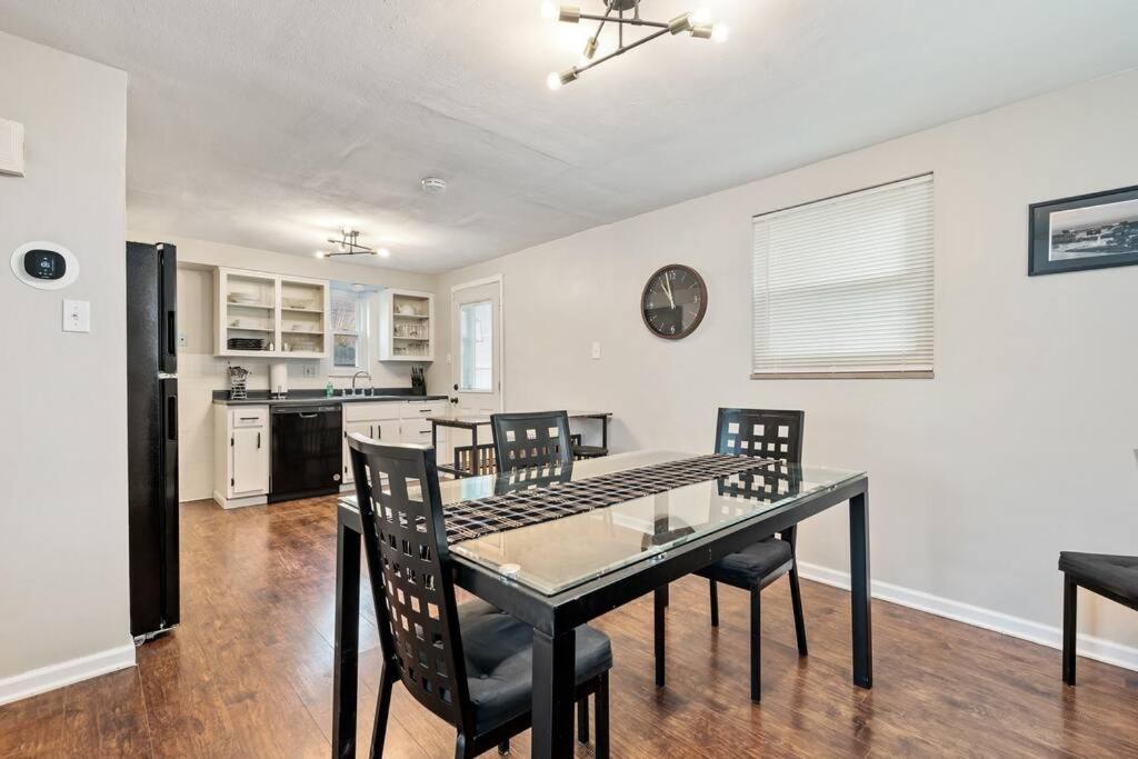 Open Floor Spacious Home, 15Min From Downtown, Private Garage, Kids Friendly Pittsburgh Dış mekan fotoğraf