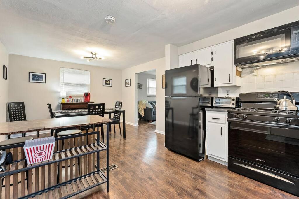 Open Floor Spacious Home, 15Min From Downtown, Private Garage, Kids Friendly Pittsburgh Dış mekan fotoğraf